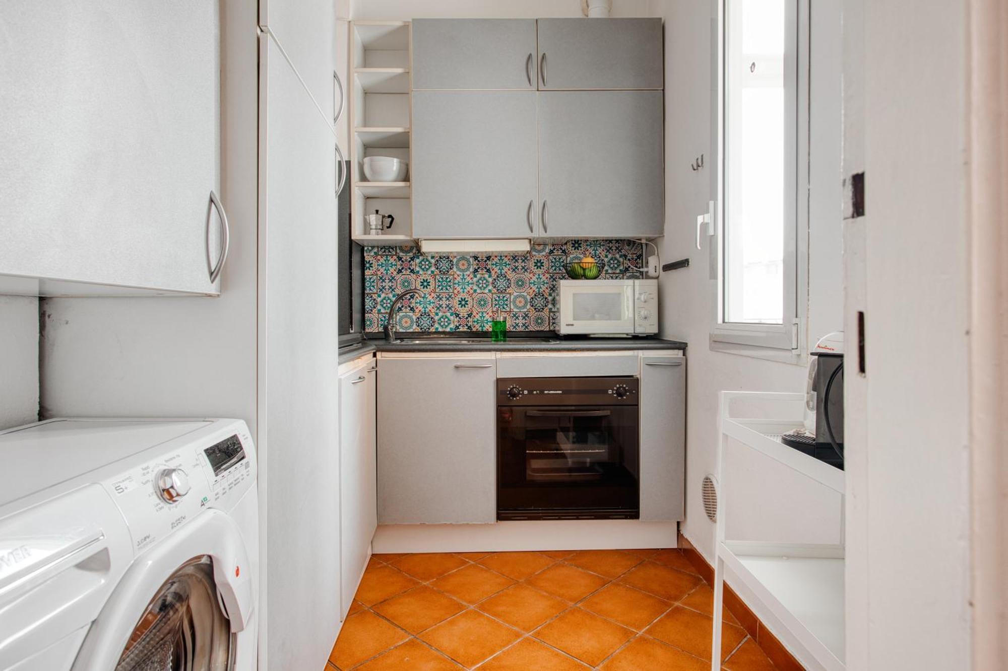 Roncaglia 25, 4 Guests And Balcony Mailand